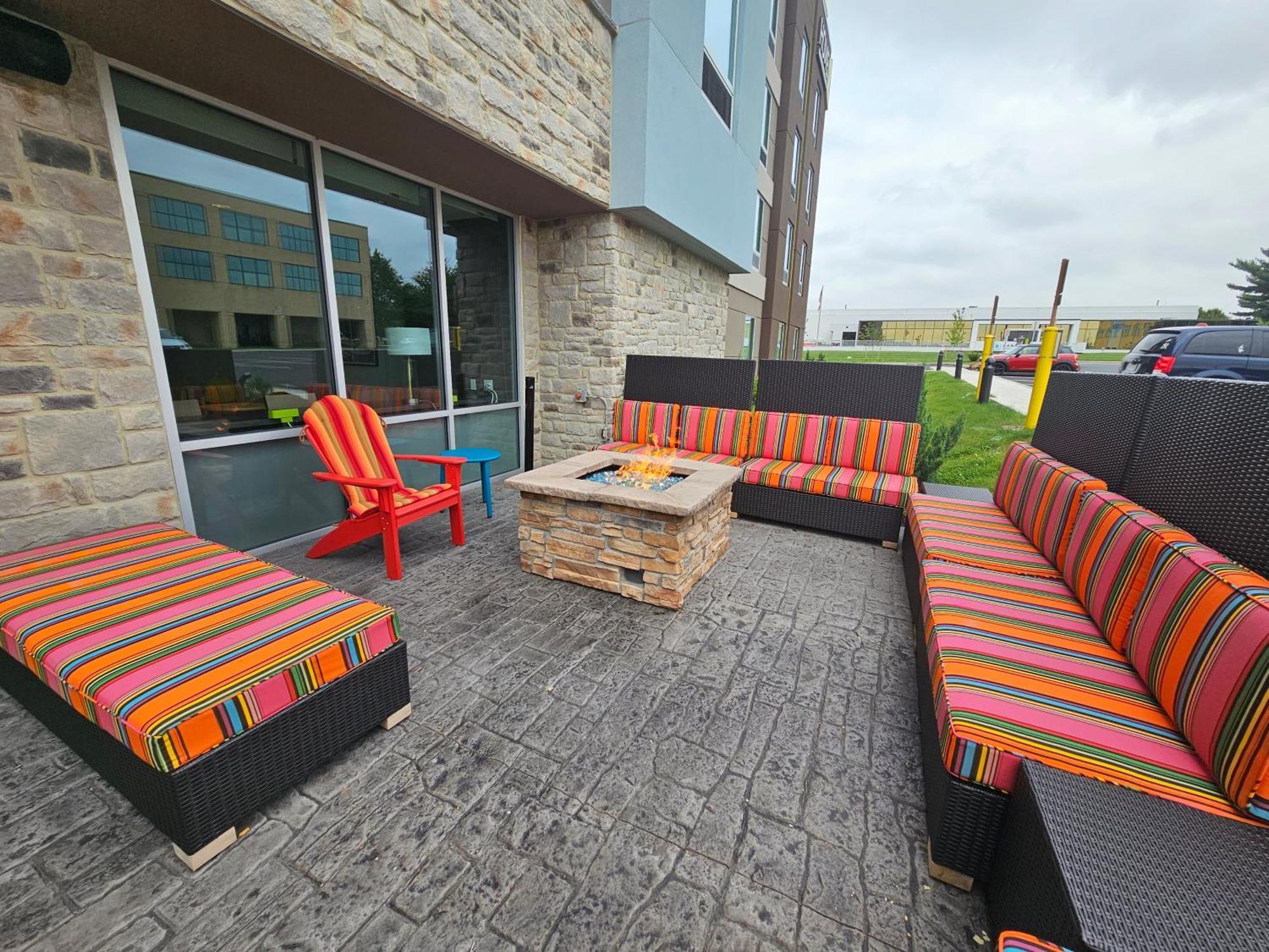 Home2 Suites By Hilton Allentown Bethlehem Airport Esterno foto